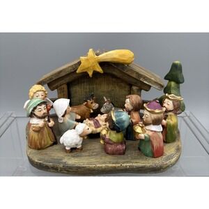 Miniature Nativity Scene Creche Resin Stable Figures Christmas Transpac ?